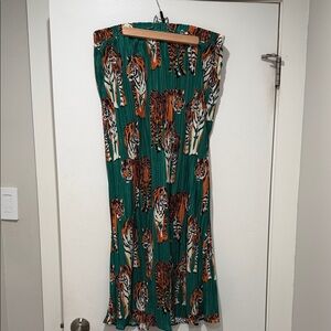 Dressed in LALA Green Tiger Print Midi Skirt